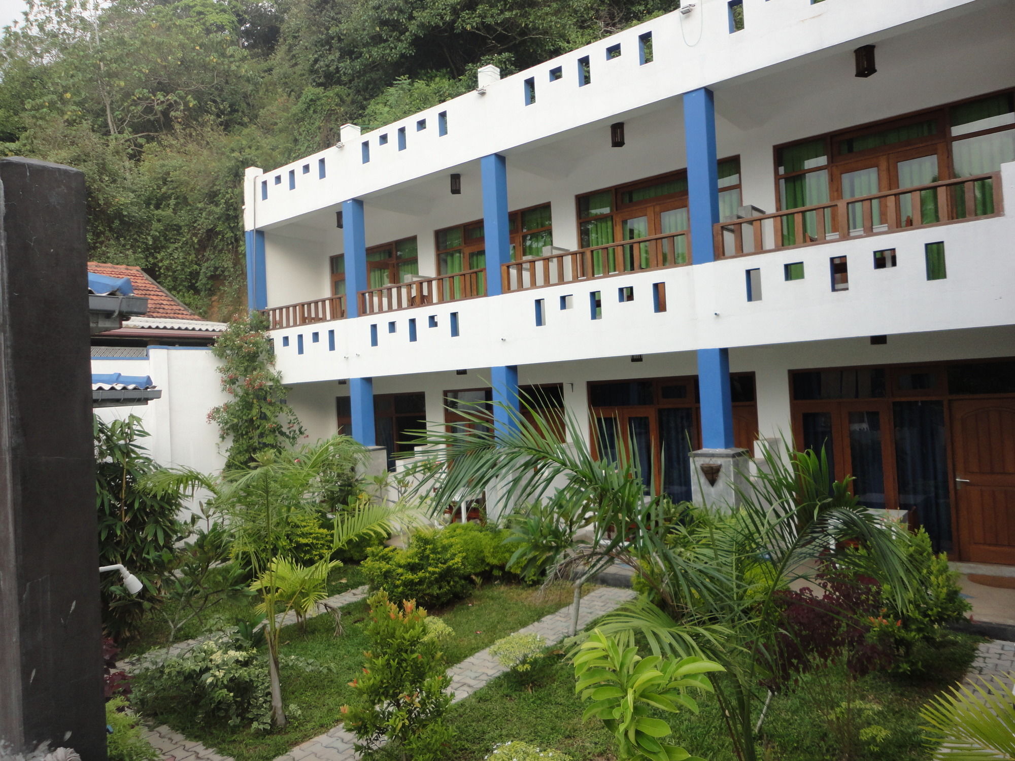 Hotel Aaradhya Mirissa Exterior foto